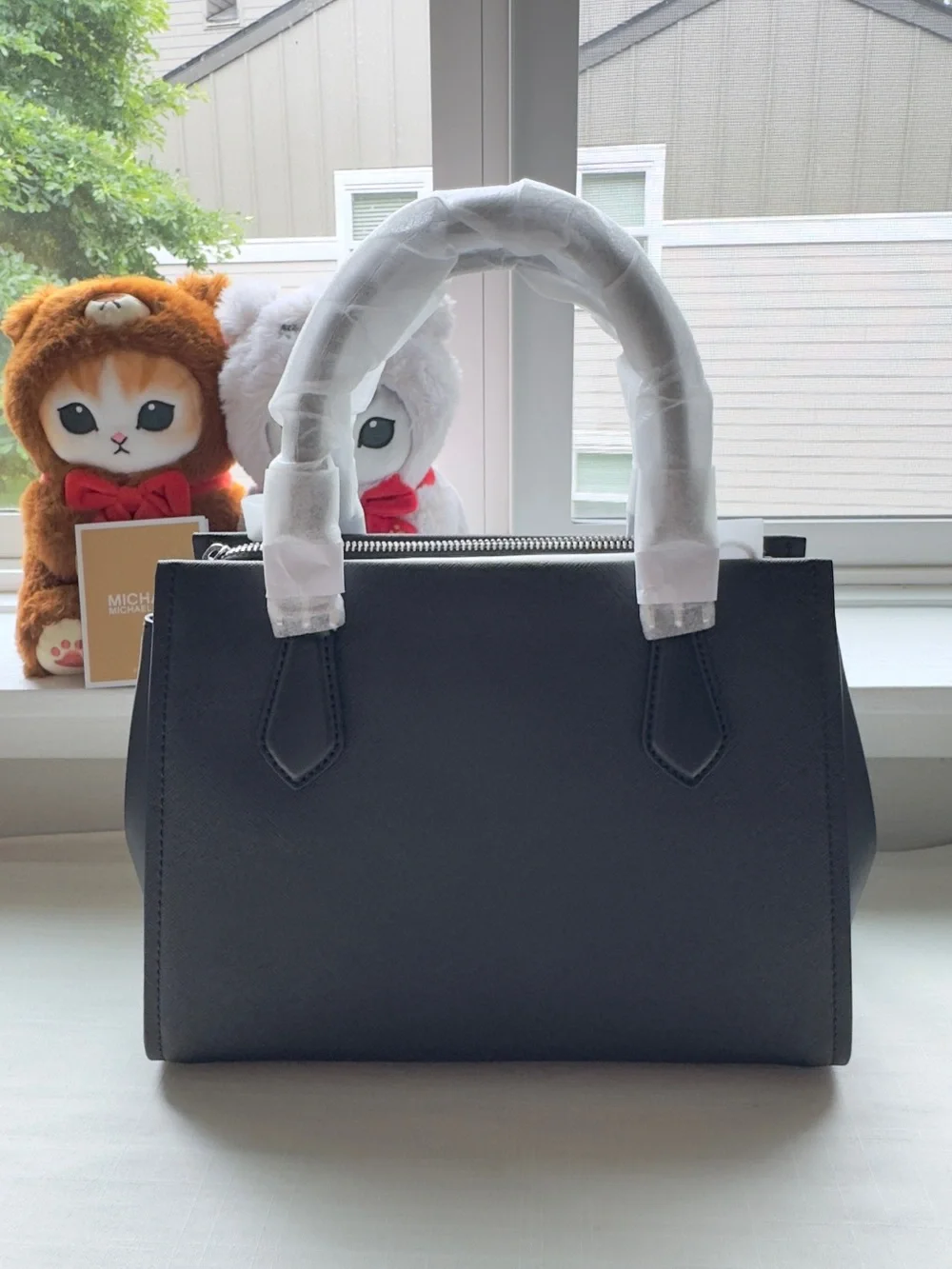 NWT 👜Michael Kors black Marilyn Medium Saffiano Leather Satchel
